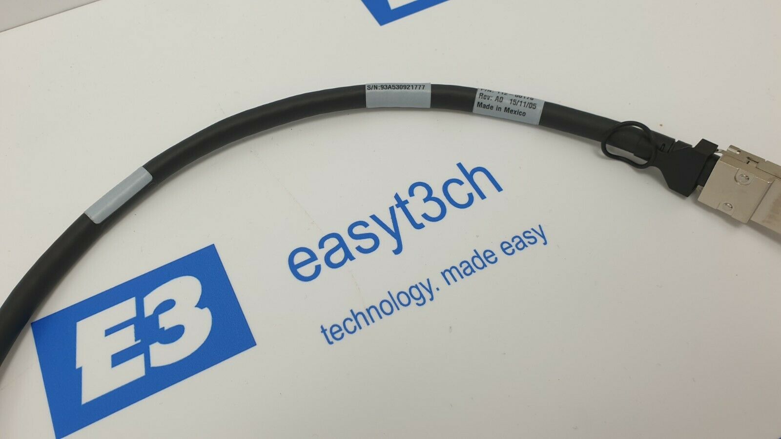 NetApp 112-00176 X6557-R6 External SAS Cable 0.5M Genuine